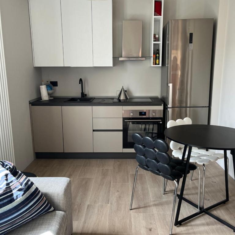Brand new two-room apartment, between Brera and Repubblica Centrale - Appartamento con 1 Camera da Letto - 4