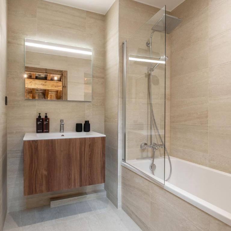 Apartment Hirondelle Alpe d'Huez - by EMERALD STAY - Apartment - 31