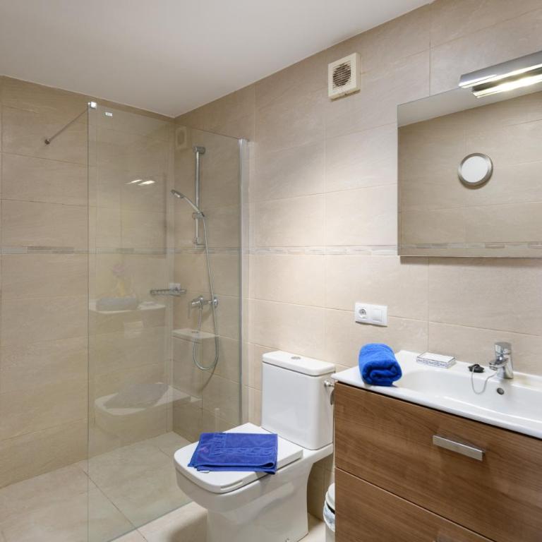 Puerto Chico 5 - Apartamento Deluxe de 2 dormitorios con vistas al mar - 16