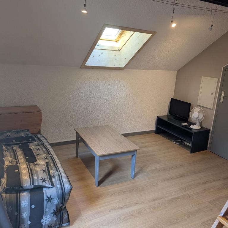 Studio Muzelle B avec mezzanine Centre Bourg - Appartement 1 Chambre - 13