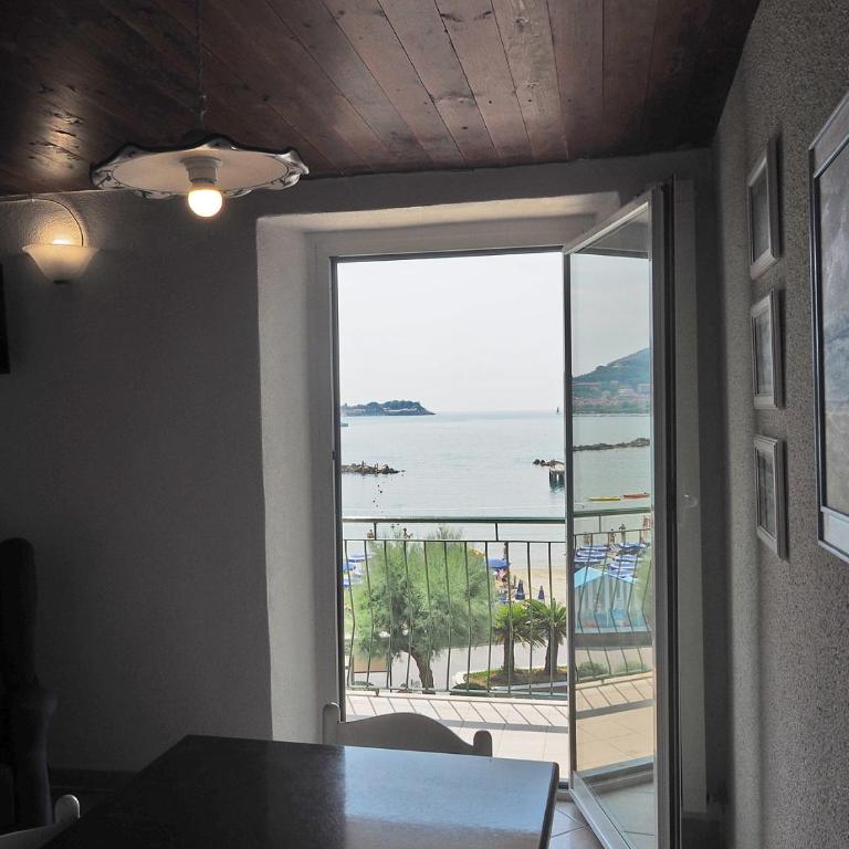 Sguardo Sul Golfo - Appartamento con 2 Camere da Letto - 3