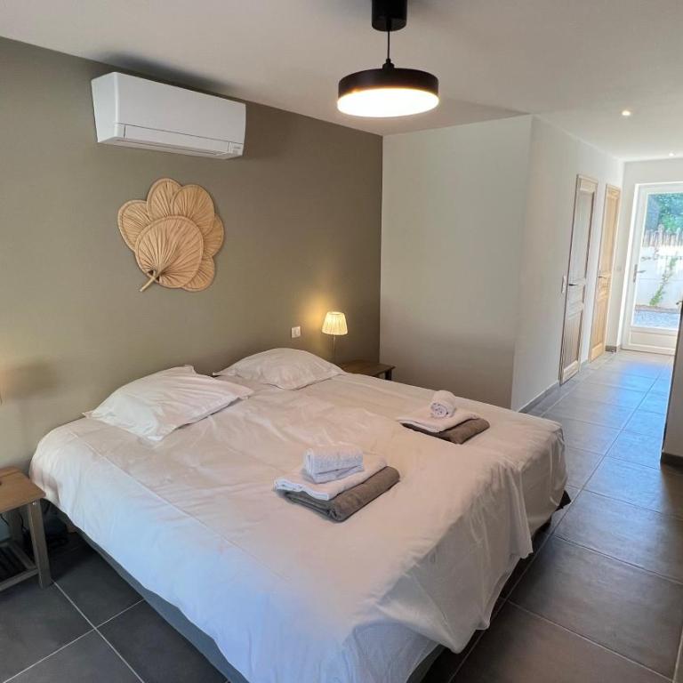 Les Mazets de Provence - Studio mit Terrasse - 13
