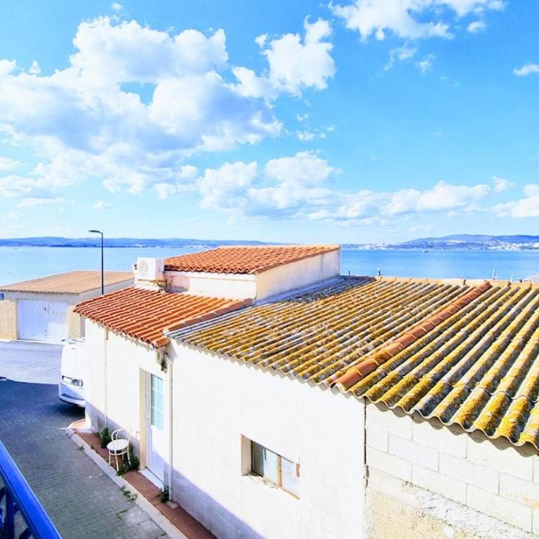 LE BARREUR Maison Authentique Sètoise La pointe Courte, Bord de Mer, Climatisée, Parking gratuit proximité - Maison de Vacances - 24