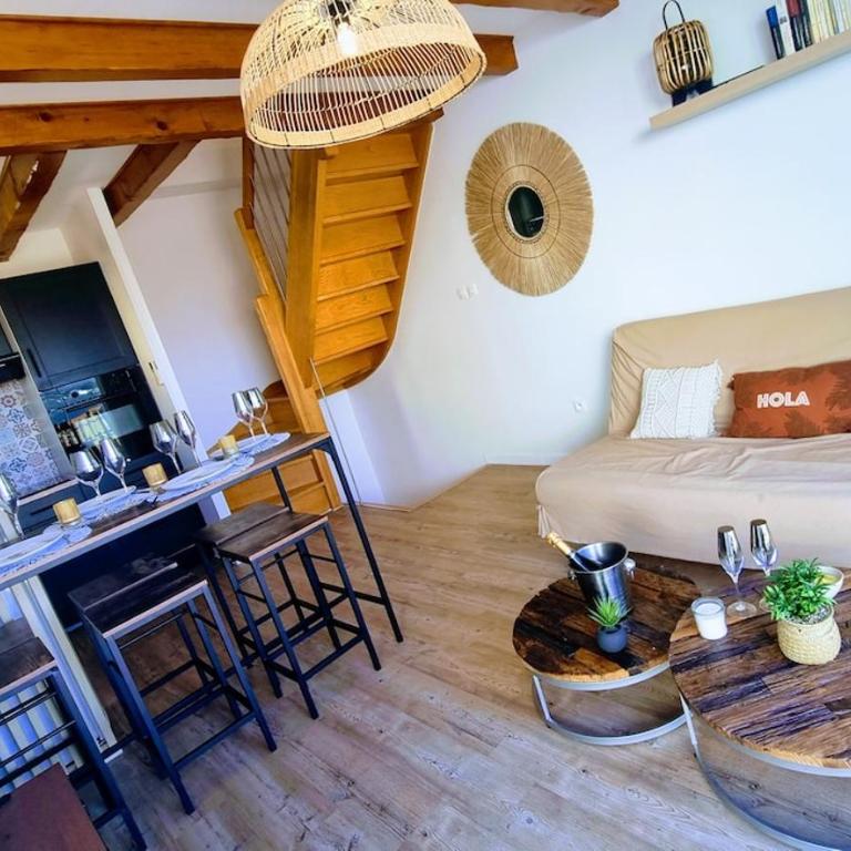 LE BARREUR Maison Authentique Sètoise La pointe Courte, Bord de Mer, Climatisée, Parking gratuit proximité - Maison de Vacances - 15