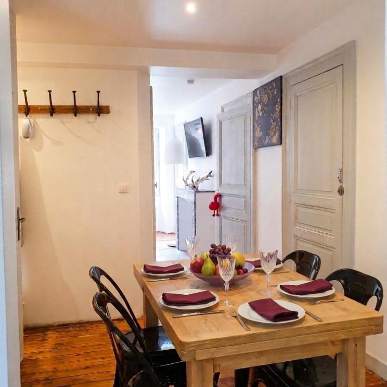 BEL APPARTEMENT LUCHON CENTRE WIFI - CLIMATISATION 6 COUCHAGES - Appartement 2 Chambres - 5