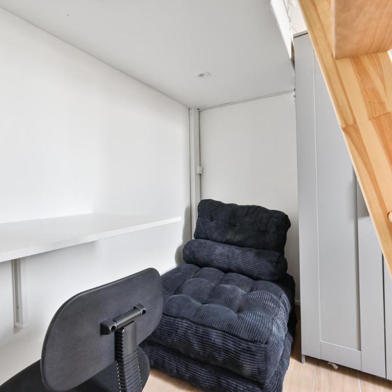 Authentic Parisian Studio near Parc Monceau - Studio - 11