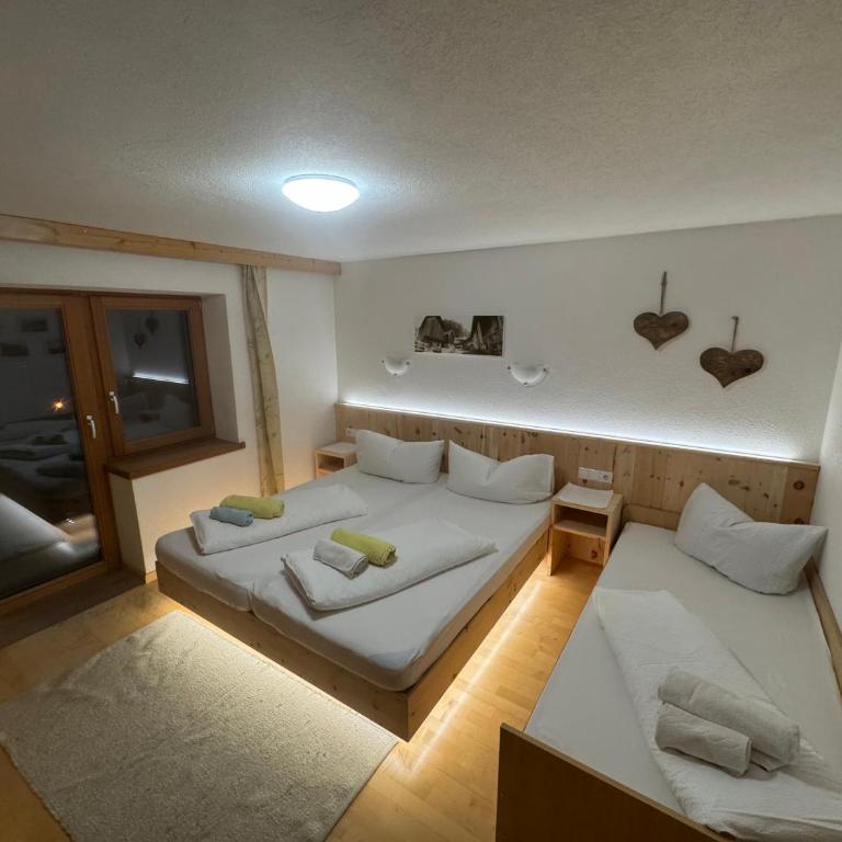 Alpenrose-Apart - Apartment mit 1 Schlafzimmer und Garten - 1