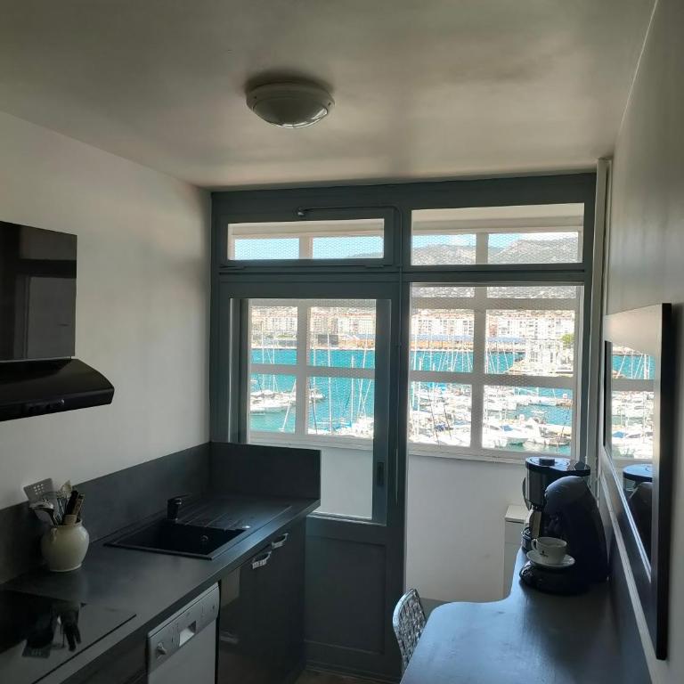 Grand T2 vue mer, balcon, plage, resto tout à pied - Appartamento con 1 Camera da Letto, Vista Mare e Balcone - 3