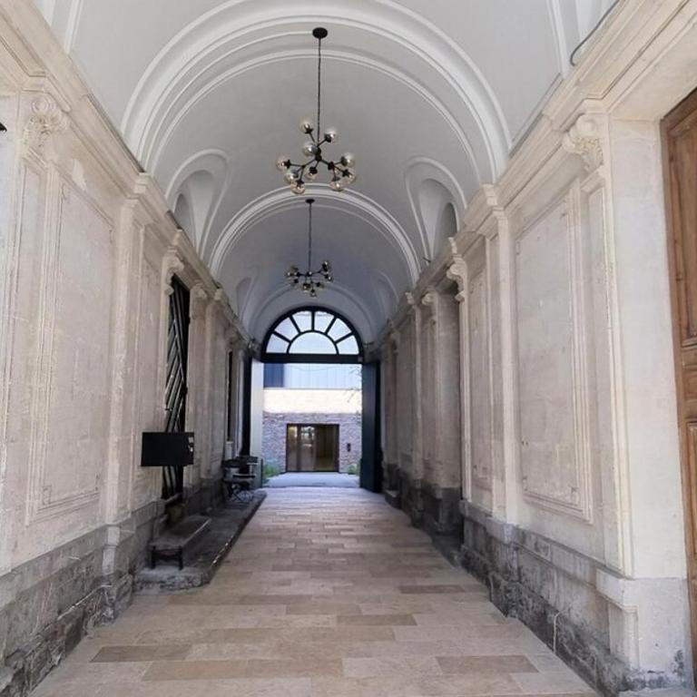 LE SEGRETO, Appt Neuf dans résidence de Standing, Superbe Déco, Centre, 2 Parkings Privés, Climatisation - Apartment - 18