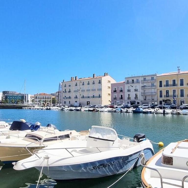 LE SEGRETO, Appt Neuf dans résidence de Standing, Superbe Déco, Centre, 2 Parkings Privés, Climatisation - Apartment - 21