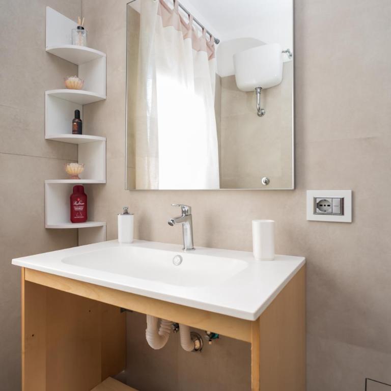 Casa Cristina By Dimorra - Appartamento con 2 Camere da Letto - 21