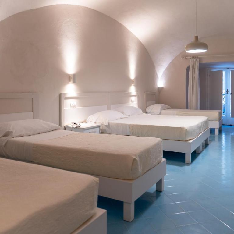 Hotel Baia Di Puolo - Camera Familiare - 1