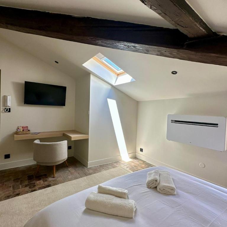 Cocon de charme rénové au pied du Palais des Papes - Apartment mit 1 Schlafzimmer - 5