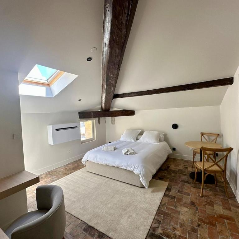 Cocon de charme rénové au pied du Palais des Papes - Apartment mit 1 Schlafzimmer - 1