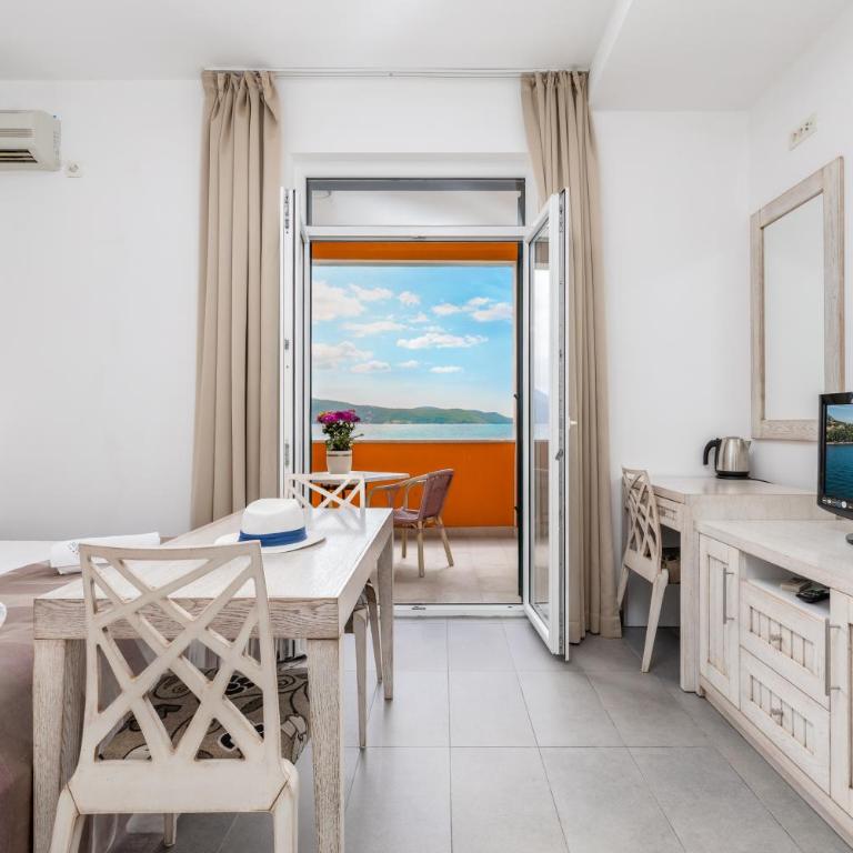 Apartments Grifone Lux - Studio Apartman (2 Odrasle Osobe) - Ulica Obala Nikole Kovačevića - 2