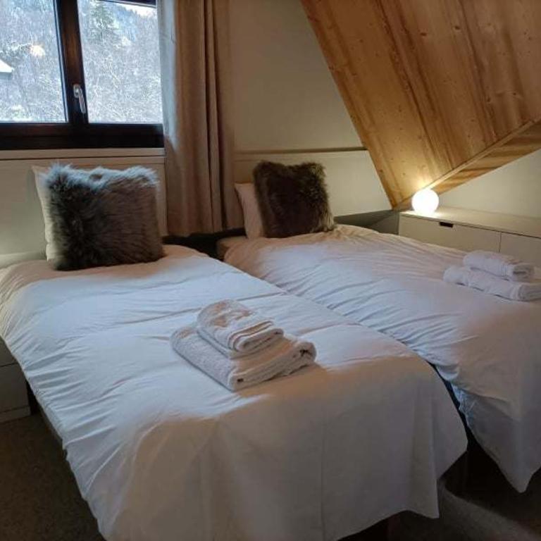 2 Bedroom Modern Interior Parking on Site - Appartement - 9
