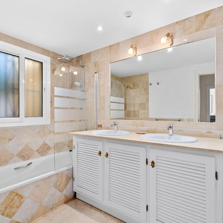 25 - Townhouse sur le golf de Miraflores - Casa Vacacional de 3 dormitorios - 41