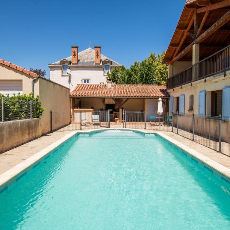 Maison de louis piscine terrasse, jardin, parking wifi - Maison de Ville 3 Chambres - 31
