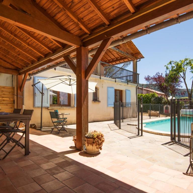 Maison de louis piscine terrasse, jardin, parking wifi - Maison de Ville 3 Chambres - 33