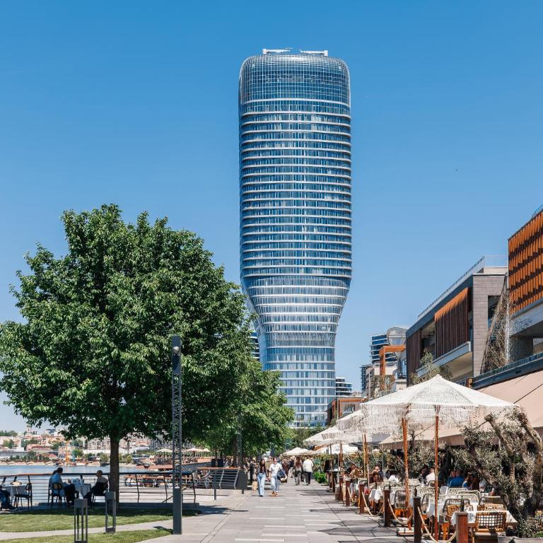 WF Signature with Home Cinema, Gym & Views - Deluks Apartman sa 2 Spavaće Sobe i Balkonom - 5