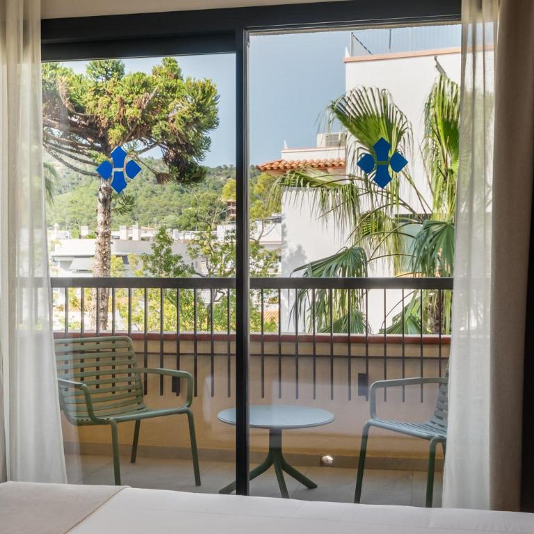 Hotel Delfín 4 Sup - Habitación Doble Superior con terraza - 1 o 2 camas - 14