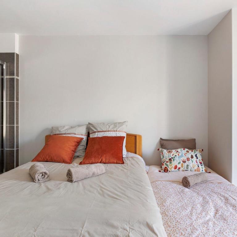 La Chambre Mancelle - Chambre Triple avec Douche - 20