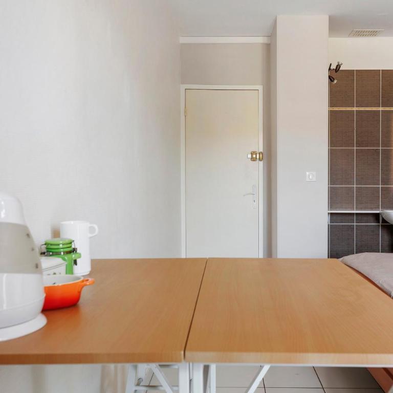 La Chambre Mancelle - Chambre Triple avec Douche - 9