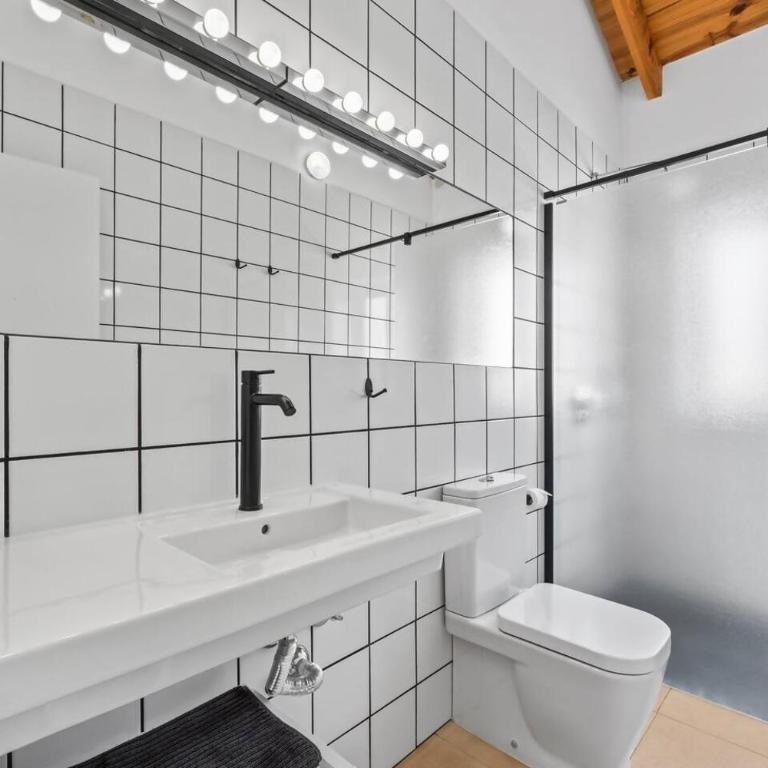 Lovelyloft San Gabriel - Three-Bedroom Apartment - 24