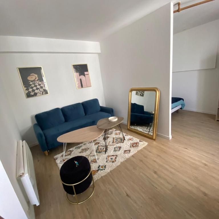Halles - Two-Bedroom Apartment - 1