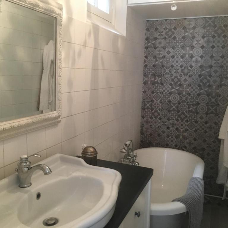 Charming 50m2 apartment near Montmartre - Appartement 2 Chambres - 16