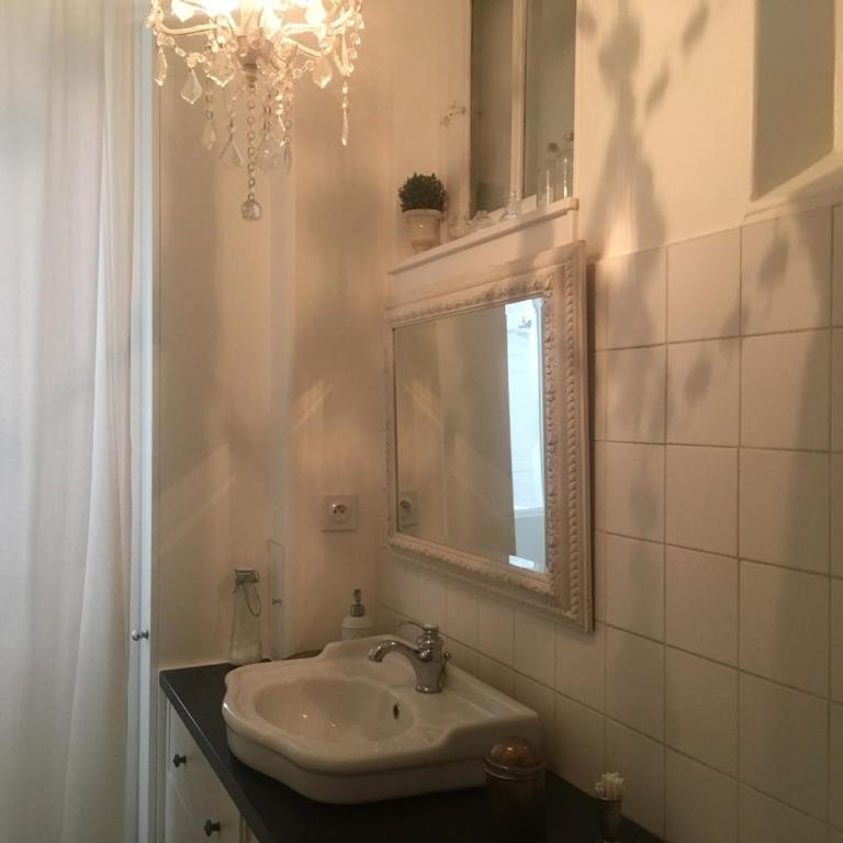 Charming 50m2 apartment near Montmartre - Appartement 2 Chambres - 18