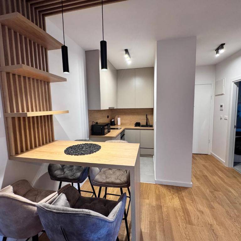 Lux Stanovi Vucetic - Apartman s 1 Spavaćom Sobom i Balkonom - 2