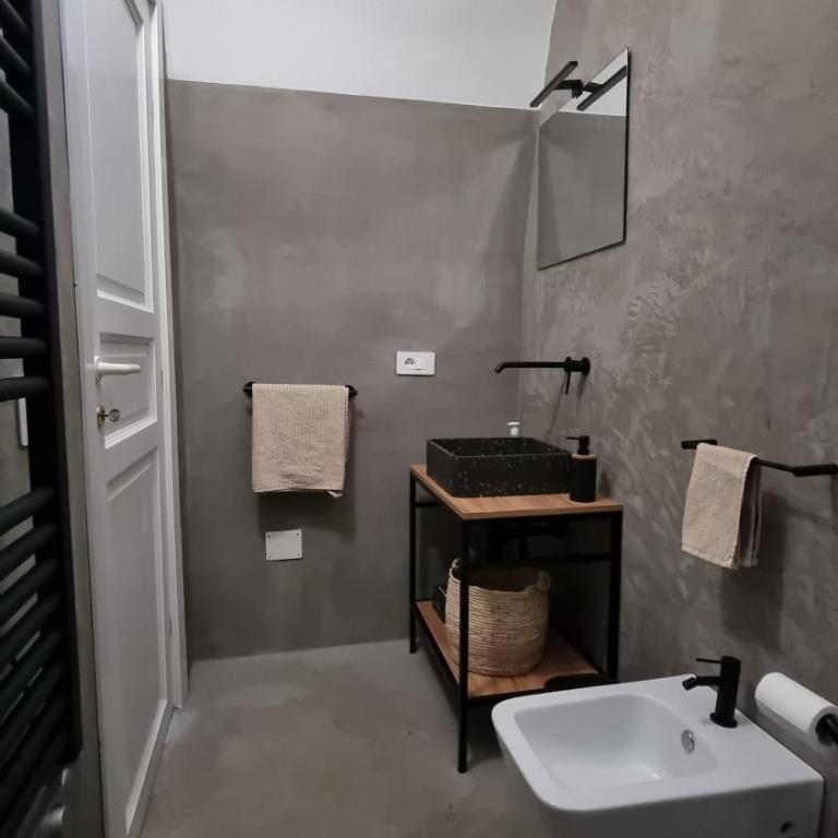 Trulli Samadhi - Camera Matrimoniale/Doppia con Letti Singoli con Bagno Privato - 8