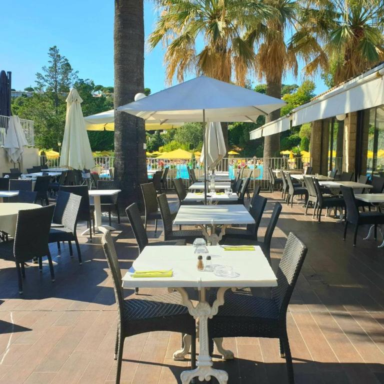Peaceful Riviera flat with pool tennis and terrace - Appartement 2 Chambres - 15