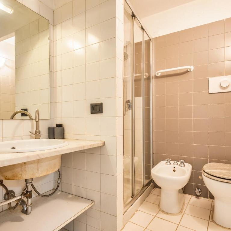 {Porta Venezia - Risorgimento} A/C WiFi - Appartamento con 1 Camera da Letto - 10