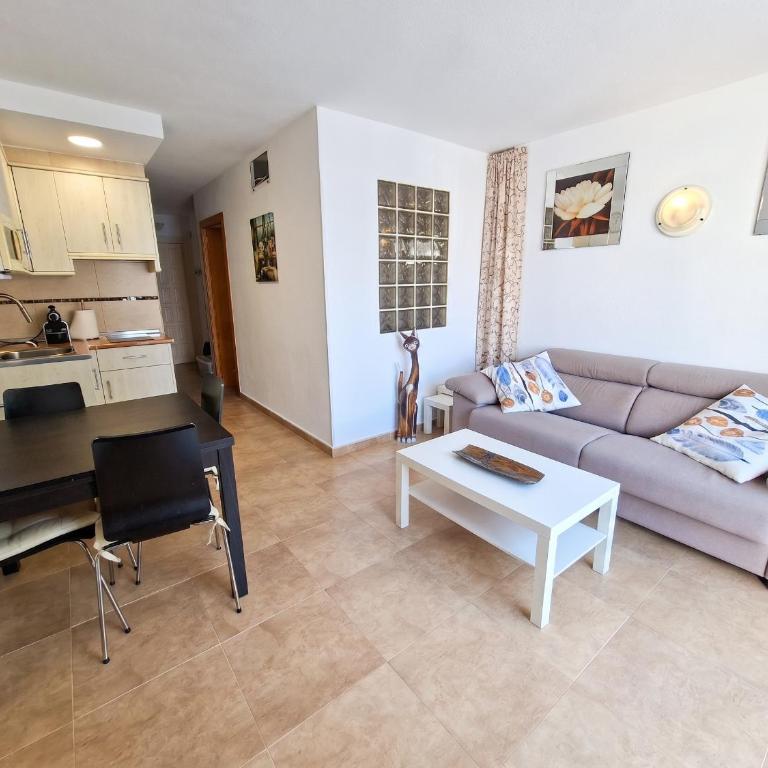 Eurhostal - Apartamento en primera linea - ALBERT VILLAS - Studio - 11