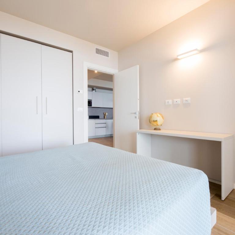 VillaPignone - One-Bedroom Apartment with Balcony and Sea View - 10
