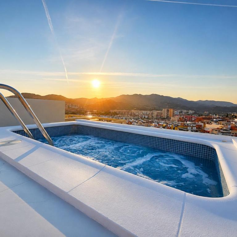 Modern House with Private Pool & Breakfast - Maison de Vacances 3 Chambres - 3