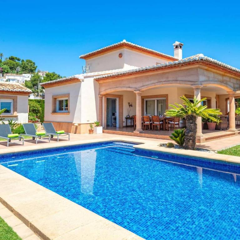 Villa Oliveres by Villa Plus - Villa - 17