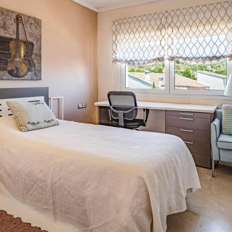 Villa Oliveres by Villa Plus - Villa - 23