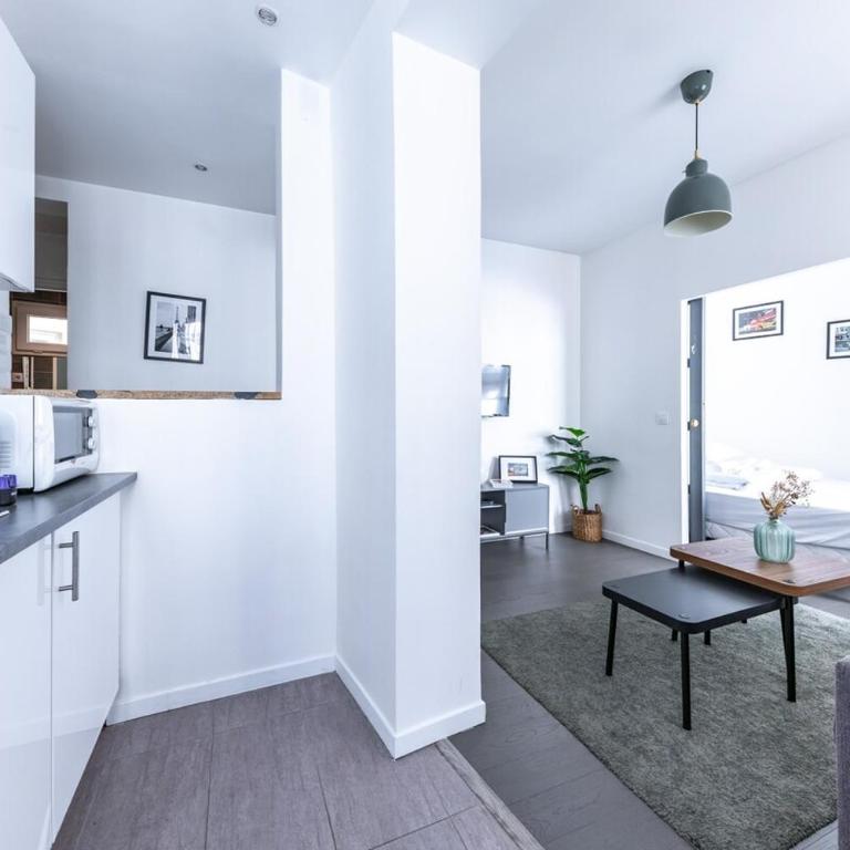 Stylish 4 stars Flat 5 min to Batignolles Park - Appartement 1 Chambre - 17