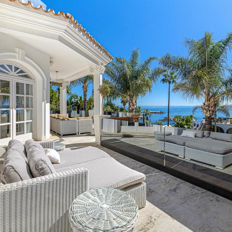 Frontline Villa El Martinete with Picasso Pool - Villa Deluxe - 40
