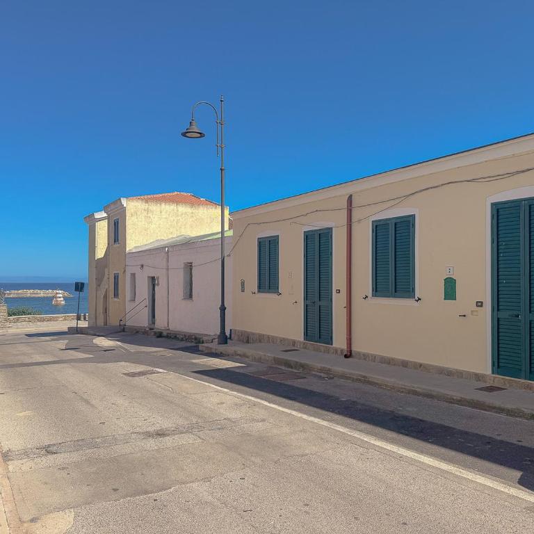 Stintino, near the Sea - Veranda and Relax by Host Hero - Appartamento - 6