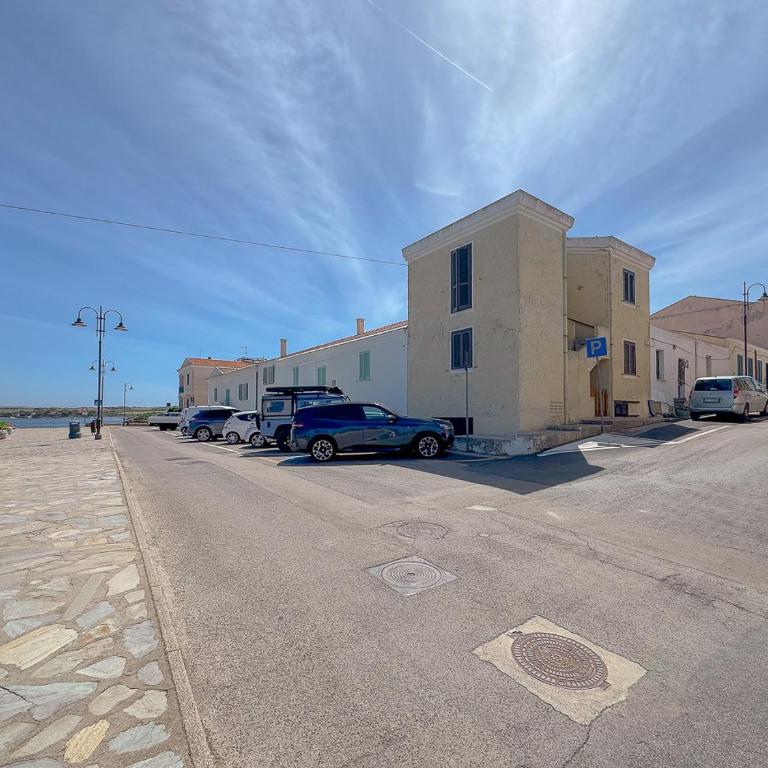 Stintino, near the Sea - Veranda and Relax by Host Hero - Appartamento - 36