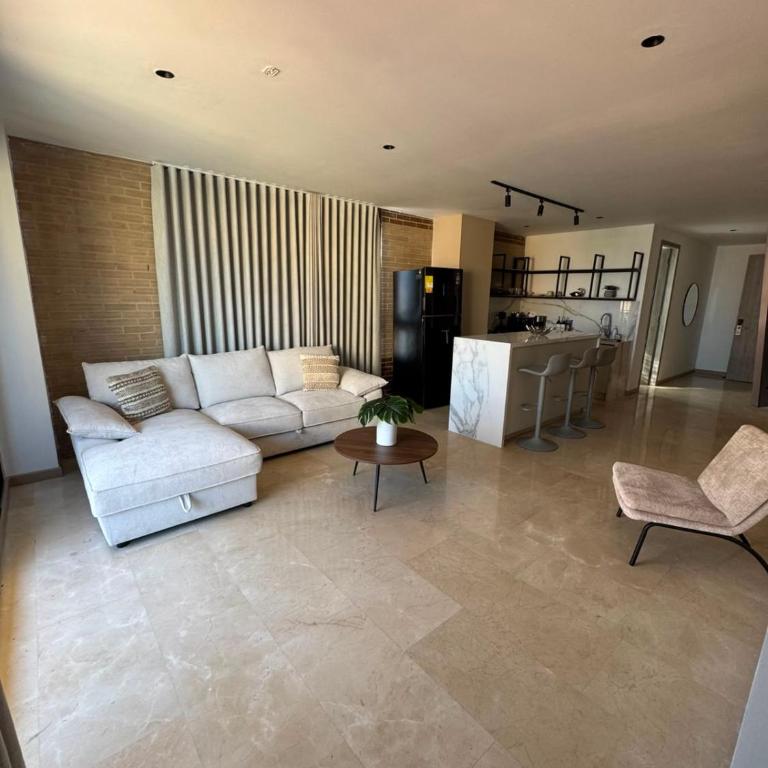 Apartasuites Shanty - Deluxe Family Room - 5