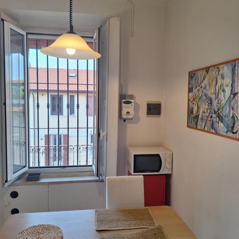 BNG11 Accogliente Bilocale con Balcone Vicino ai Navigli - Appartamento con 1 Camera da Letto - 4