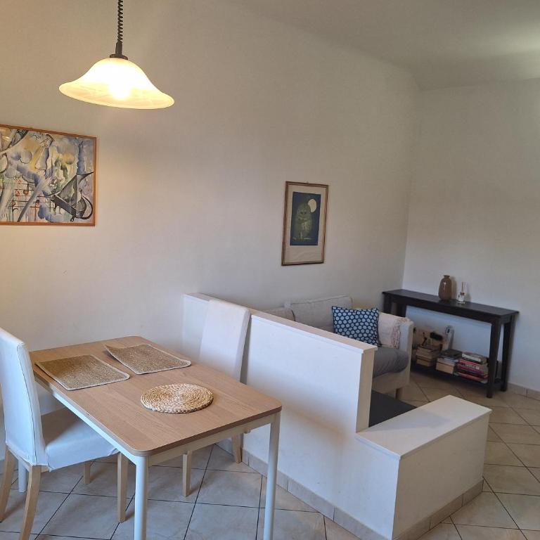BNG11 Accogliente Bilocale con Balcone Vicino ai Navigli - Appartamento con 1 Camera da Letto - 15