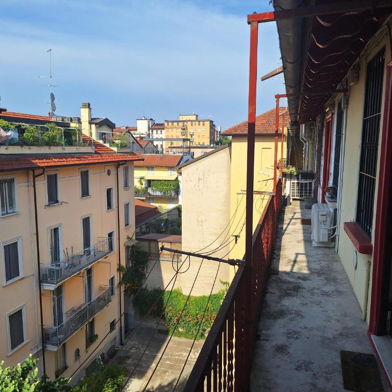 BNG11 Accogliente Bilocale con Balcone Vicino ai Navigli - Appartamento con 1 Camera da Letto - 17