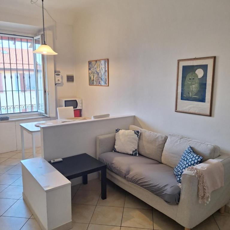 BNG11 Accogliente Bilocale con Balcone Vicino ai Navigli - Appartamento con 1 Camera da Letto - 18