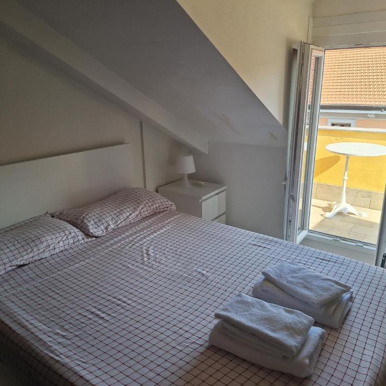 BNG11 Accogliente Bilocale con Balcone Vicino ai Navigli - Appartamento con 1 Camera da Letto - 20